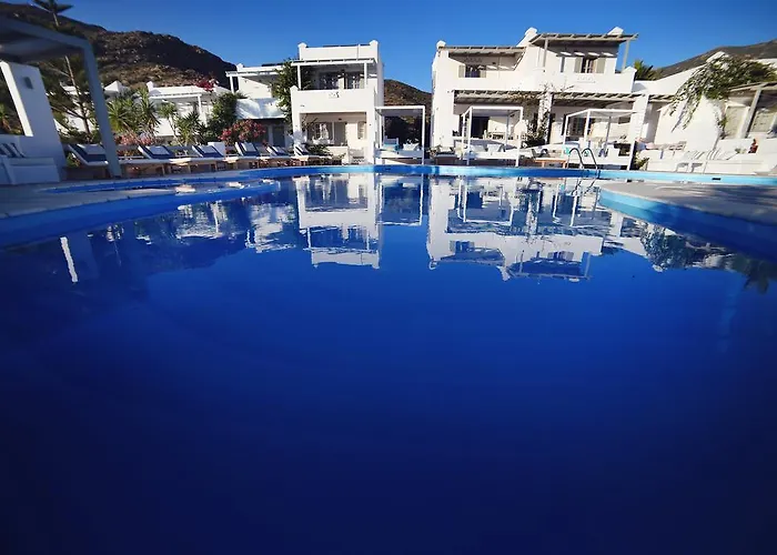 Island House Hotel
